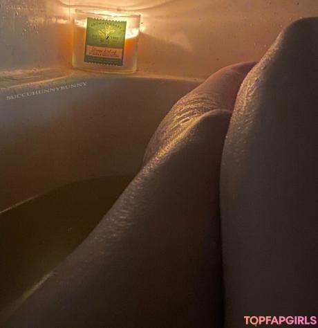 Succuhunnybunny nude leaked OnlyFans photo #40