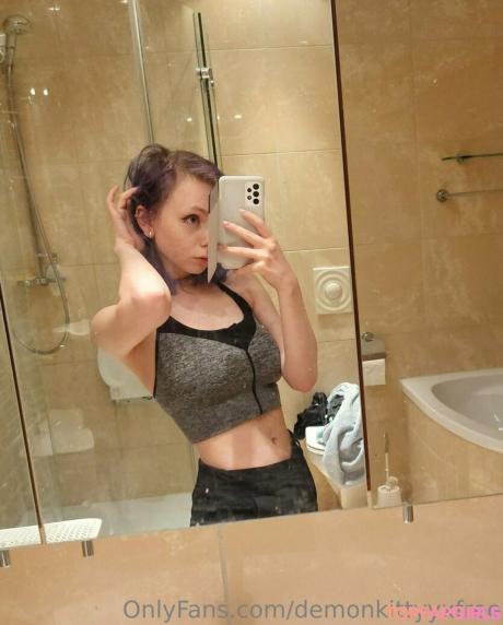 Demonkittyyxfree nude leaked OnlyFans photo #25