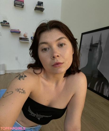 Polina nude leaked OnlyFans photo #3