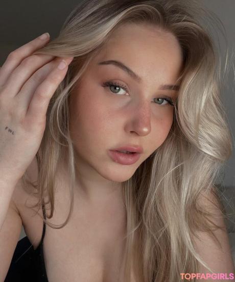 Cirizzzle nude leaked OnlyFans photo #100