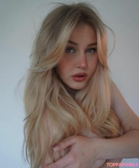 Cirizzzle nude leaked OnlyFans photo #112