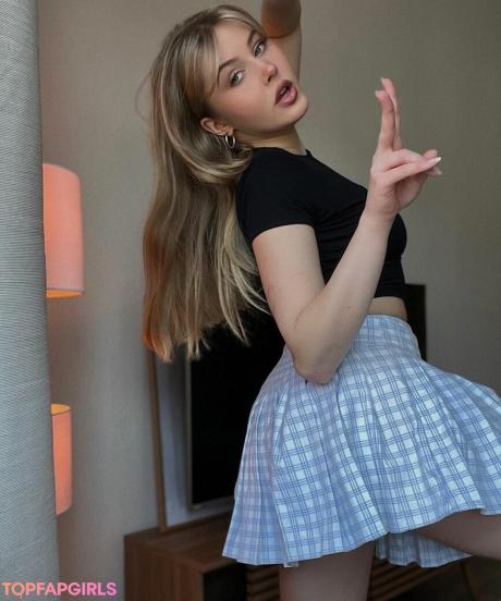 Cirizzzle nude leaked OnlyFans photo #18
