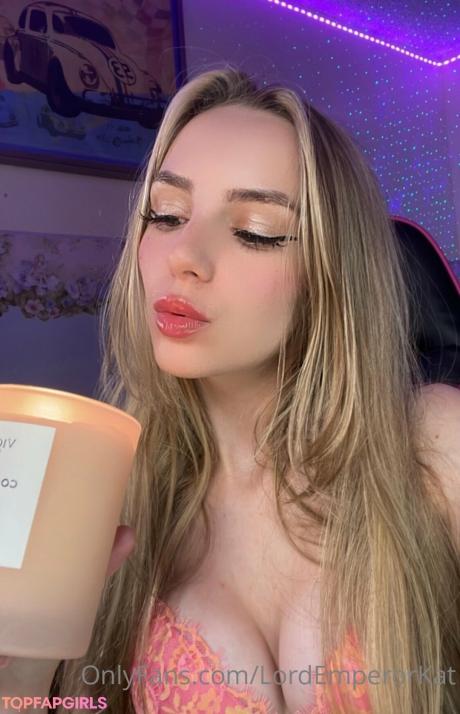 Kat nude leaked OnlyFans photo #9