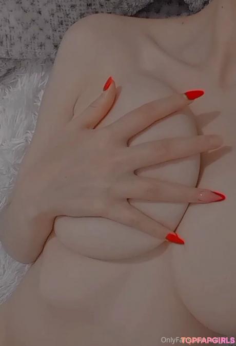 Valentina nude leaked OnlyFans photo #34