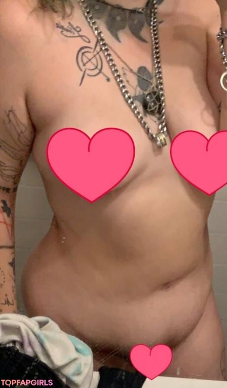 Localmilffx3 nude leaked OnlyFans pic