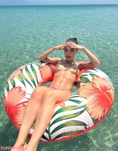 Itsangela007 nude leaked OnlyFans photo #10