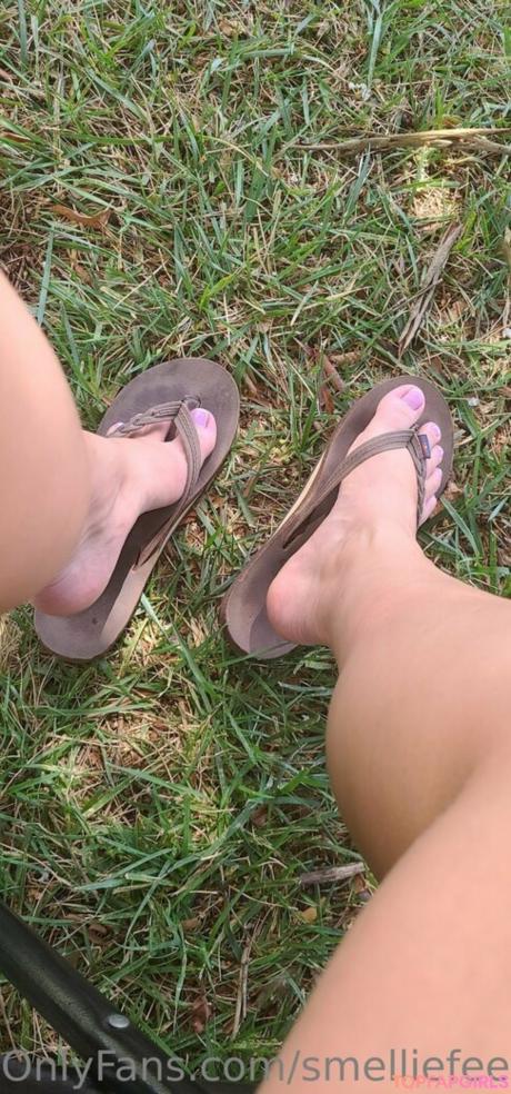 Smelliefeetsweetie nude leaked OnlyFans photo #111