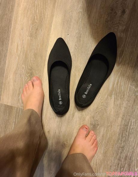 Smelliefeetsweetie nude leaked OnlyFans photo #2
