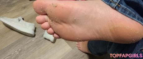 Smelliefeetsweetie nude leaked OnlyFans photo #27