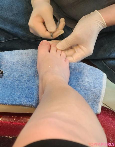 Smelliefeetsweetie nude leaked OnlyFans photo #3