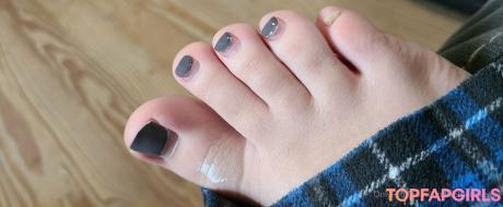 Smelliefeetsweetie nude leaked OnlyFans photo #35