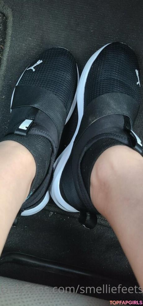 Smelliefeetsweetie nude leaked OnlyFans photo #51