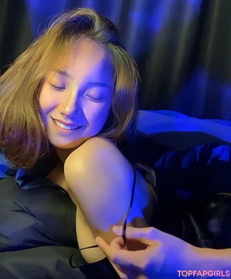 Unijung nude leaked OnlyFans photo #6