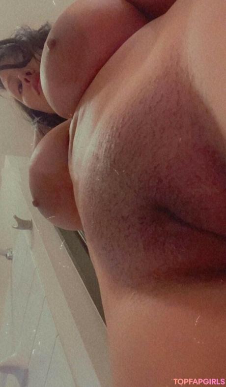 Selenaleche69 nude leaked OnlyFans photo #6