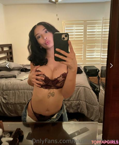 Blushingblooms nude leaked OnlyFans photo #4