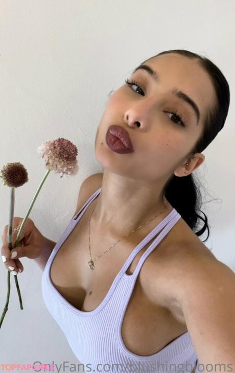 Blushingblooms nude leaked OnlyFans photo #49