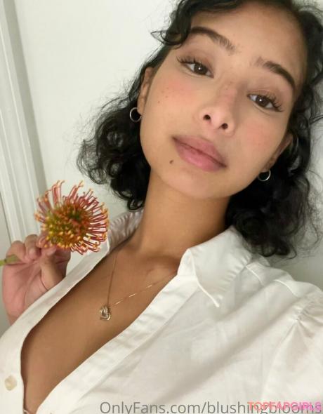 Blushingblooms nude leaked OnlyFans photo #83