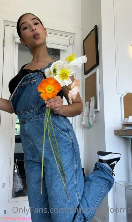 Blushingblooms nude leaked OnlyFans photo #87
