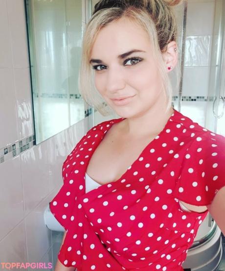 Gassygirldolly nude leaked OnlyFans photo #15