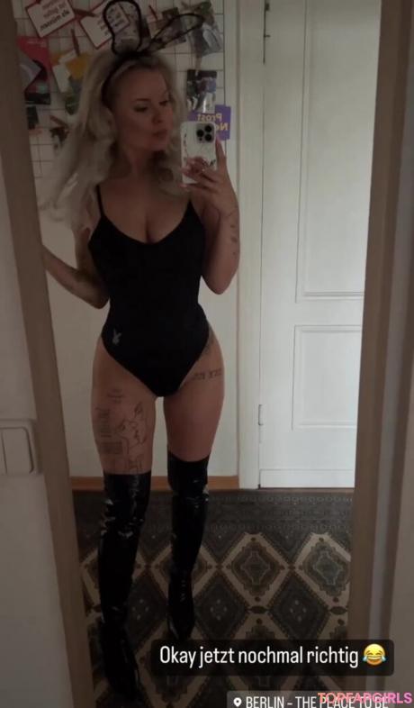 Shorty nude leaked OnlyFans photo #7