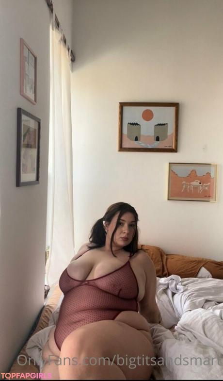 Bigtitsandsmart nude leaked OnlyFans photo #2