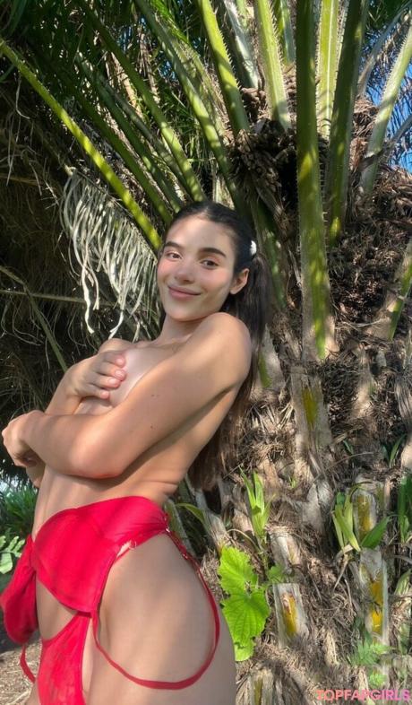 Maraci nude leaked OnlyFans photo #4