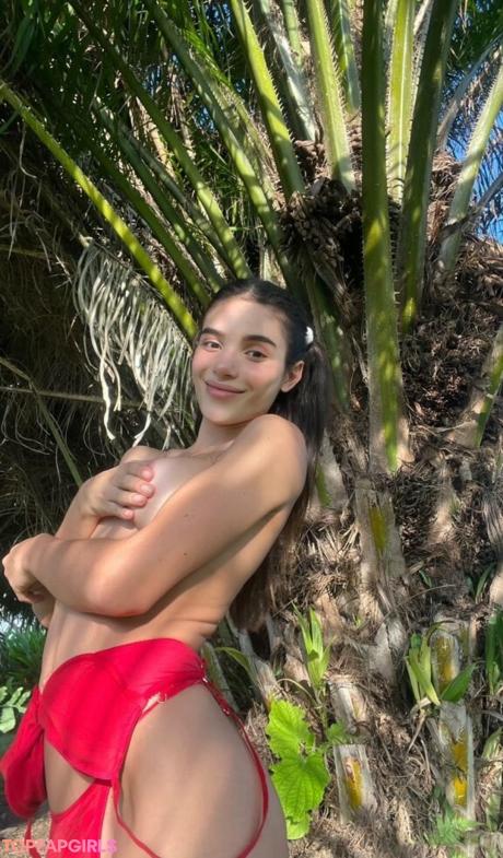 Maraci nude leaked OnlyFans photo #8
