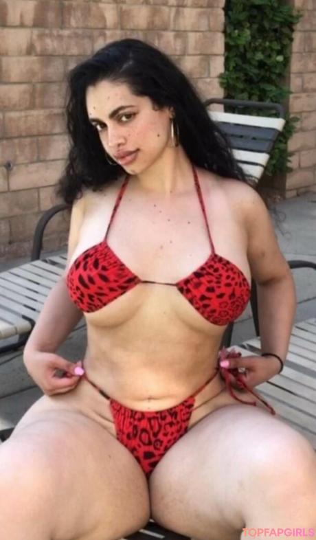 Razan nude leaked OnlyFans photo #6