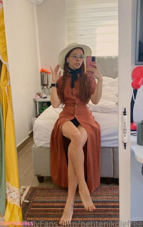 Petitenikolefree nude leaked OnlyFans photo #4