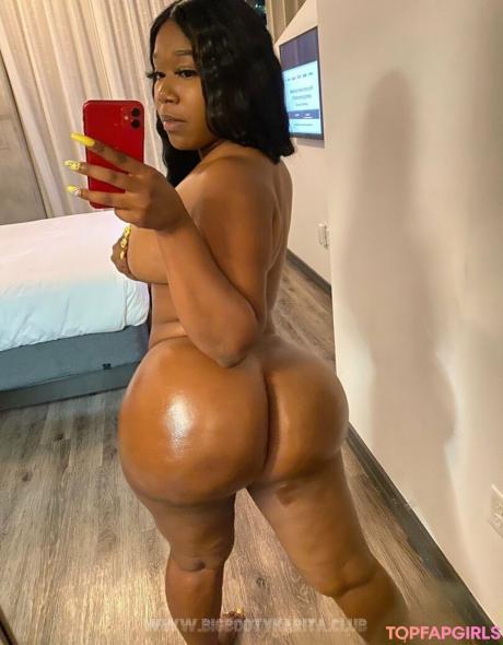 Karitamonique nude leaked OnlyFans photo #4