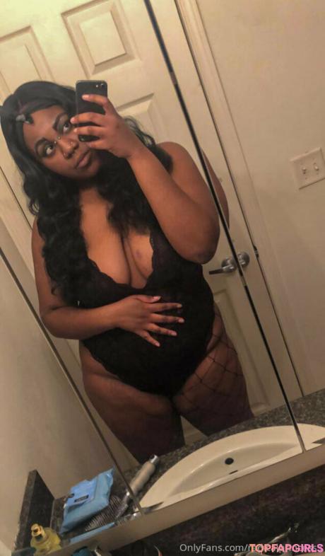 Radicalprincess3 nude leaked OnlyFans photo #22