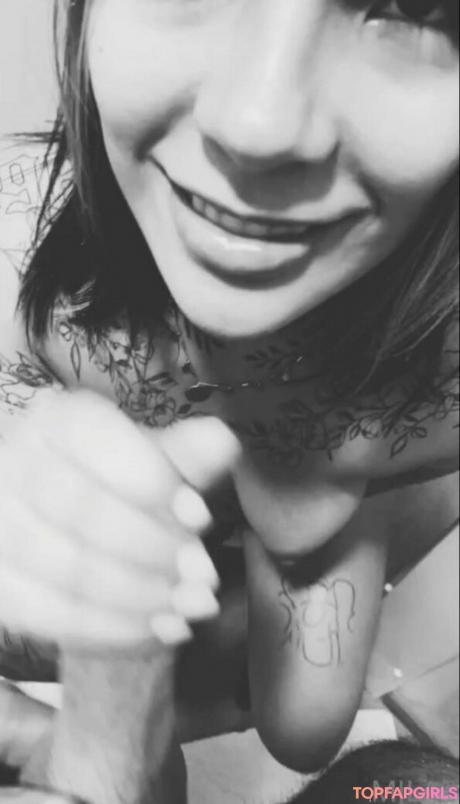 Camila nude leaked OnlyFans photo #20