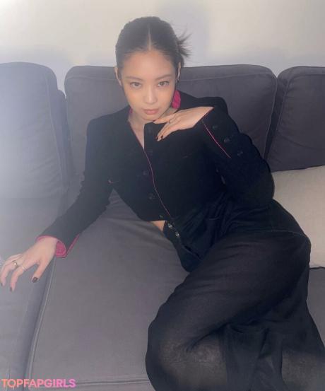 Jennie nude leaked OnlyFans photo #122