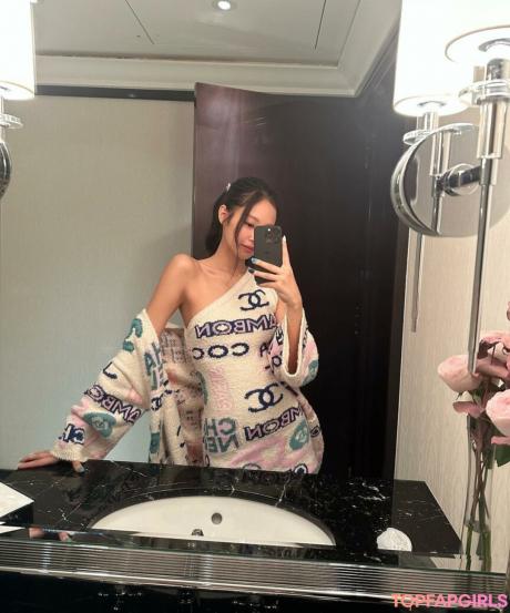 Jennie nude leaked OnlyFans photo #229