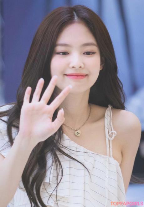 Jennie nude leaked OnlyFans photo #27
