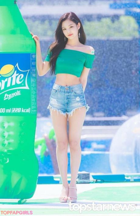 Jennie nude leaked OnlyFans photo #329