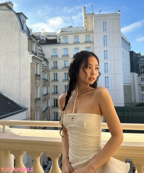 Jennie nude leaked OnlyFans photo #347