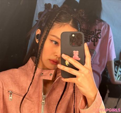 Jennie nude leaked OnlyFans photo #350