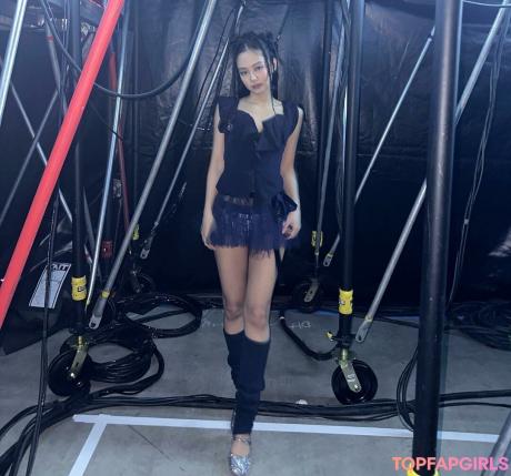 Jennie nude leaked OnlyFans photo #354