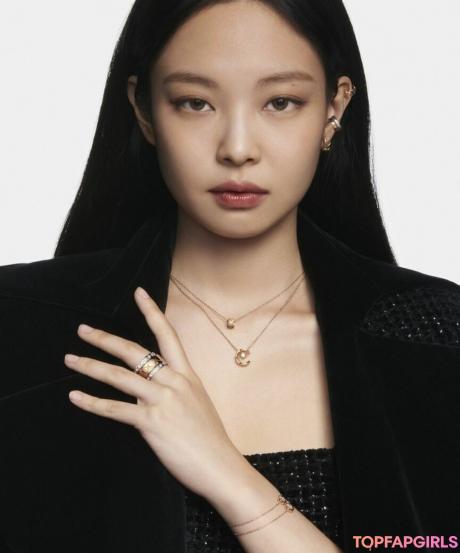 Jennie nude leaked OnlyFans photo #430