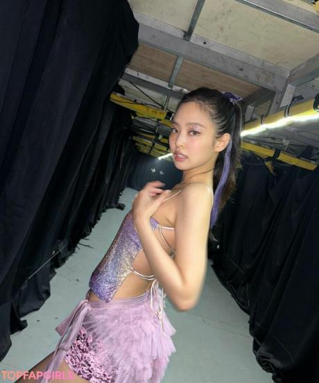 Jennie nude leaked OnlyFans photo #440