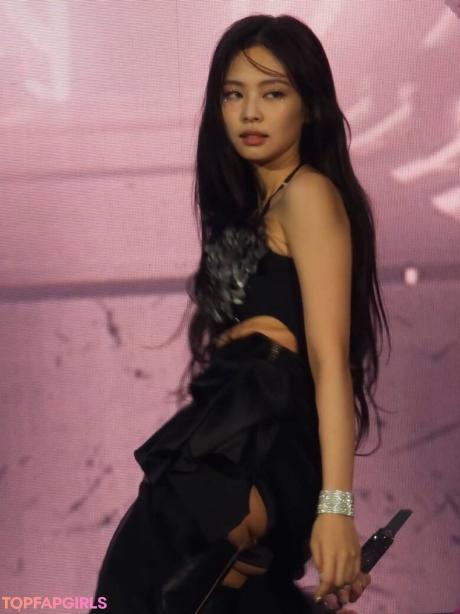 Jennie nude leaked OnlyFans photo #451
