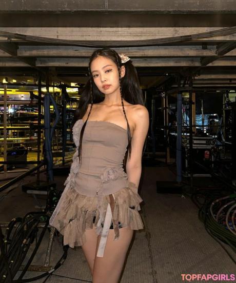 Jennie nude leaked OnlyFans photo #476