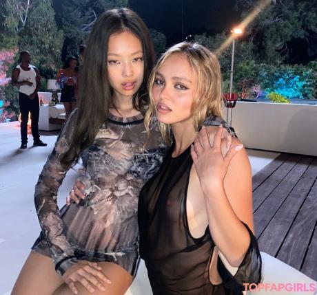 Jennie nude leaked OnlyFans photo #543