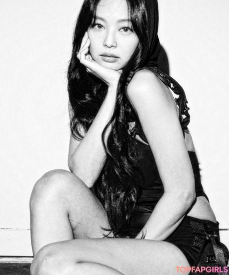 Jennie nude leaked OnlyFans photo #559