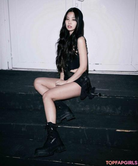 Jennie nude leaked OnlyFans photo #561