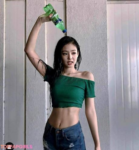 Jennie nude leaked OnlyFans photo #57