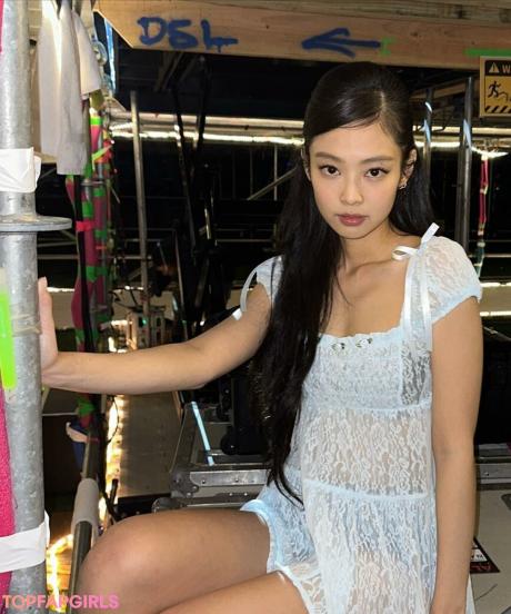 Jennie nude leaked OnlyFans photo #601