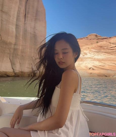 Jennie nude leaked OnlyFans photo #608