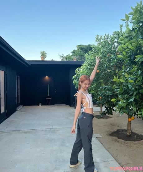 Jennie nude leaked OnlyFans photo #73